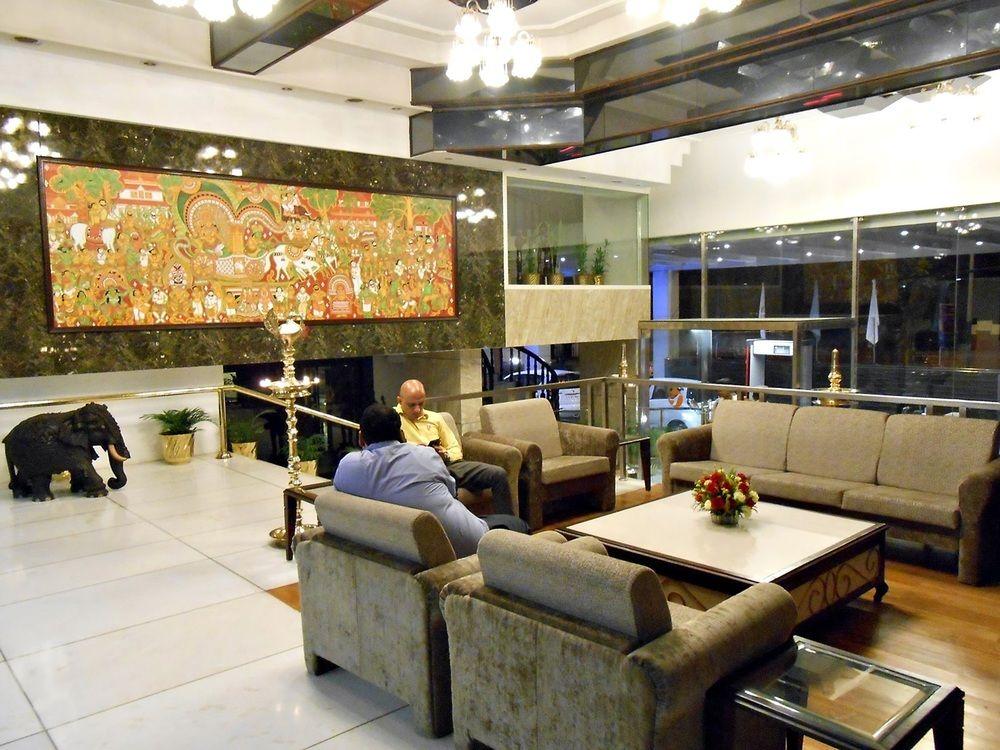 The South Park Hotel Thiruvananthapuram Εξωτερικό φωτογραφία