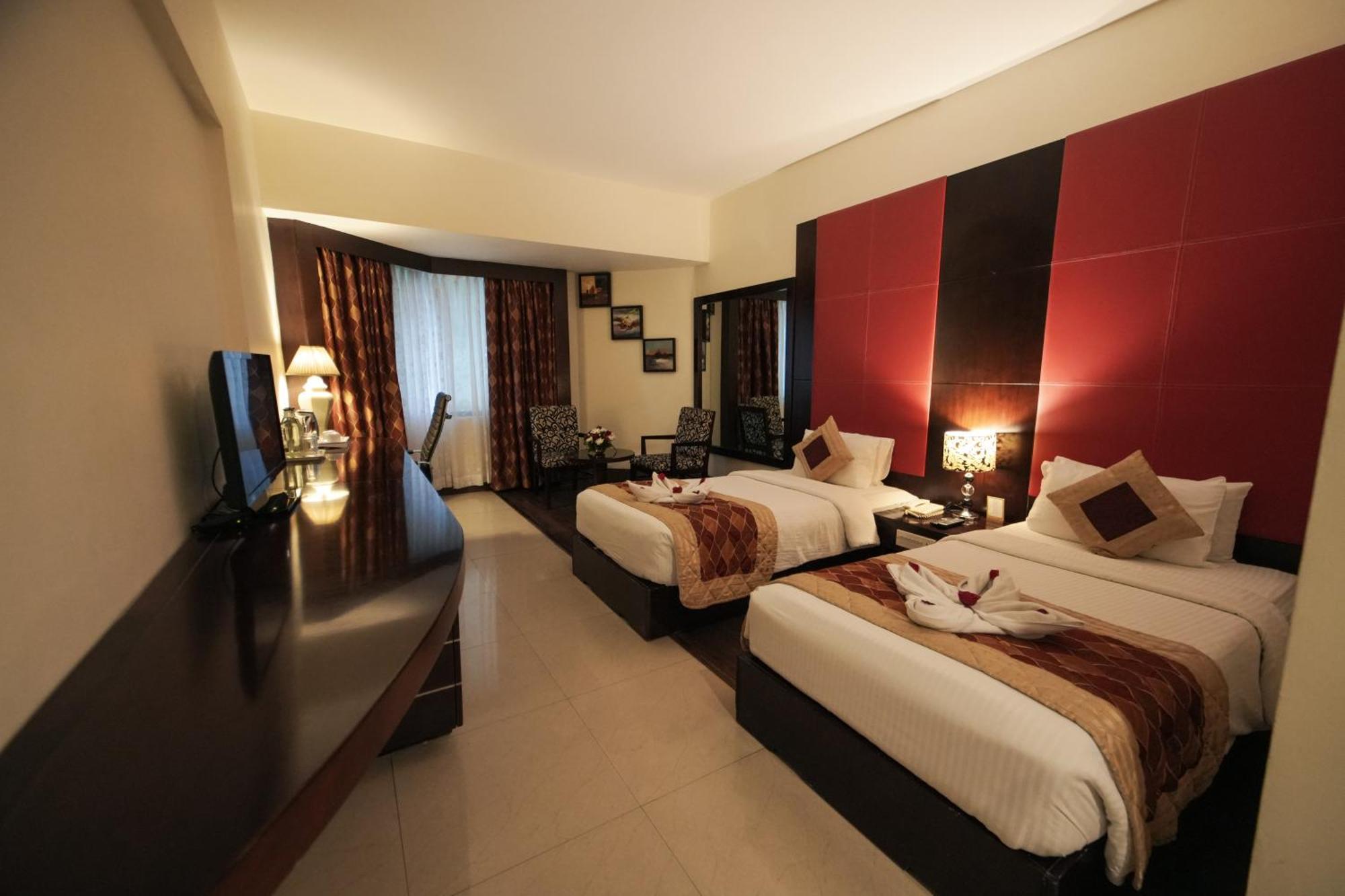 The South Park Hotel Thiruvananthapuram Εξωτερικό φωτογραφία