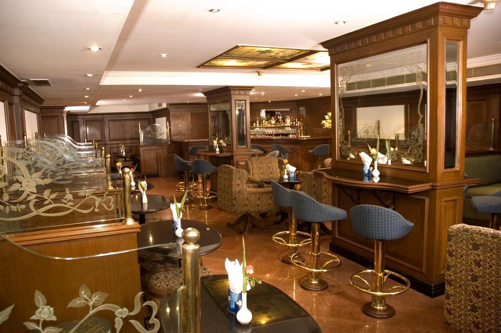 The South Park Hotel Thiruvananthapuram Εξωτερικό φωτογραφία