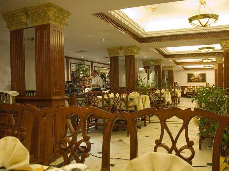 The South Park Hotel Thiruvananthapuram Εξωτερικό φωτογραφία