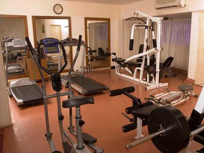 The South Park Hotel Thiruvananthapuram Εξωτερικό φωτογραφία