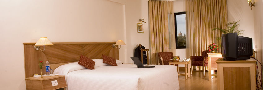The South Park Hotel Thiruvananthapuram Εξωτερικό φωτογραφία