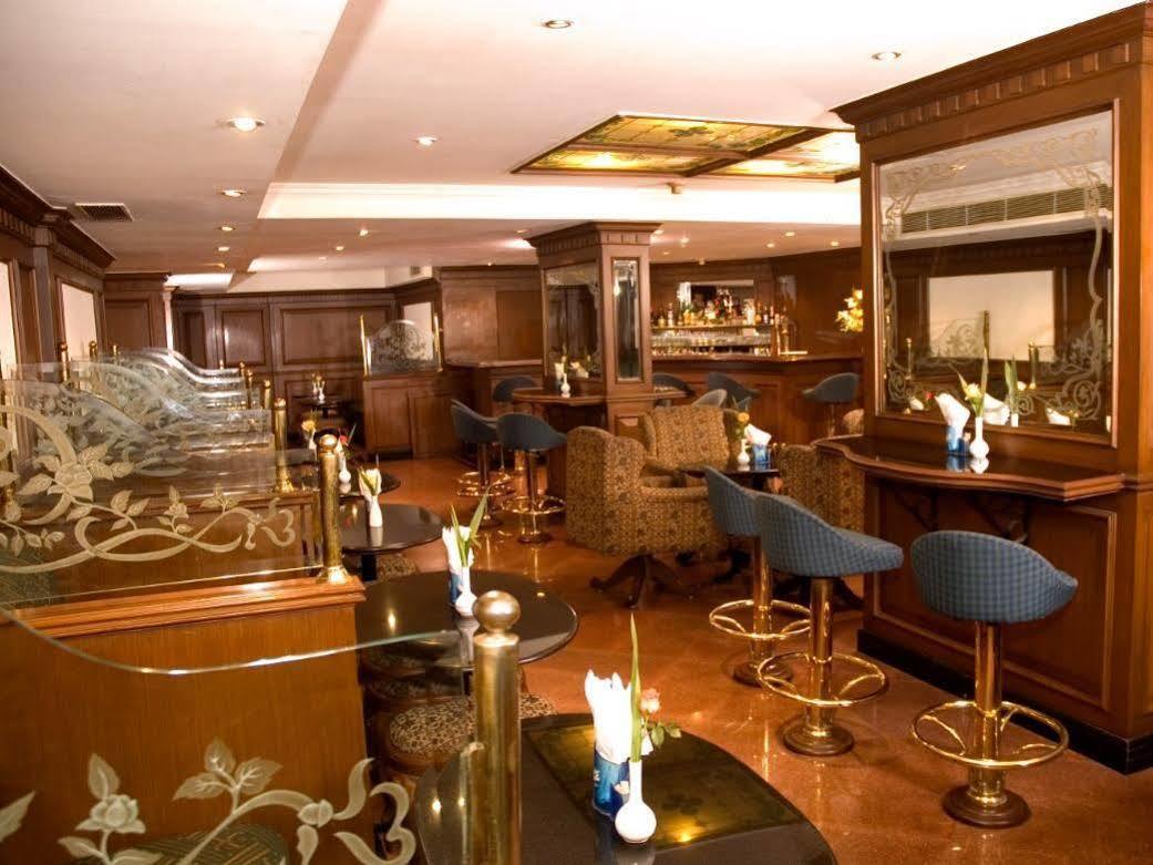 The South Park Hotel Thiruvananthapuram Εξωτερικό φωτογραφία
