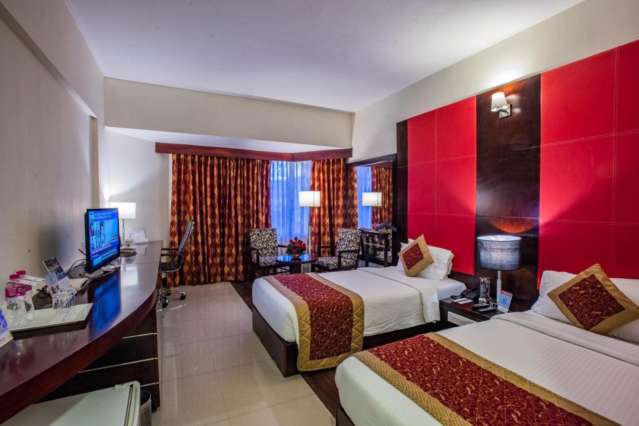 The South Park Hotel Thiruvananthapuram Εξωτερικό φωτογραφία