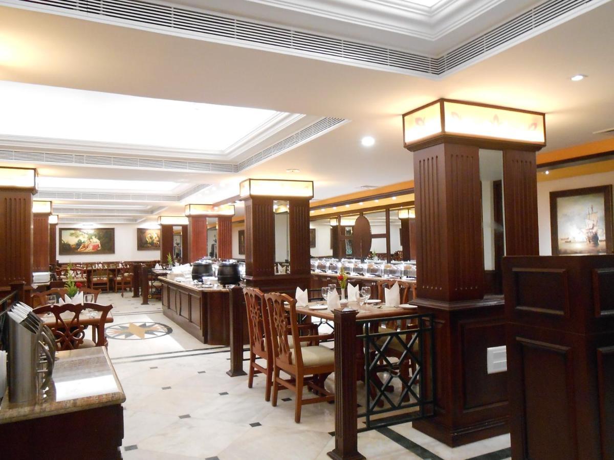 The South Park Hotel Thiruvananthapuram Εξωτερικό φωτογραφία